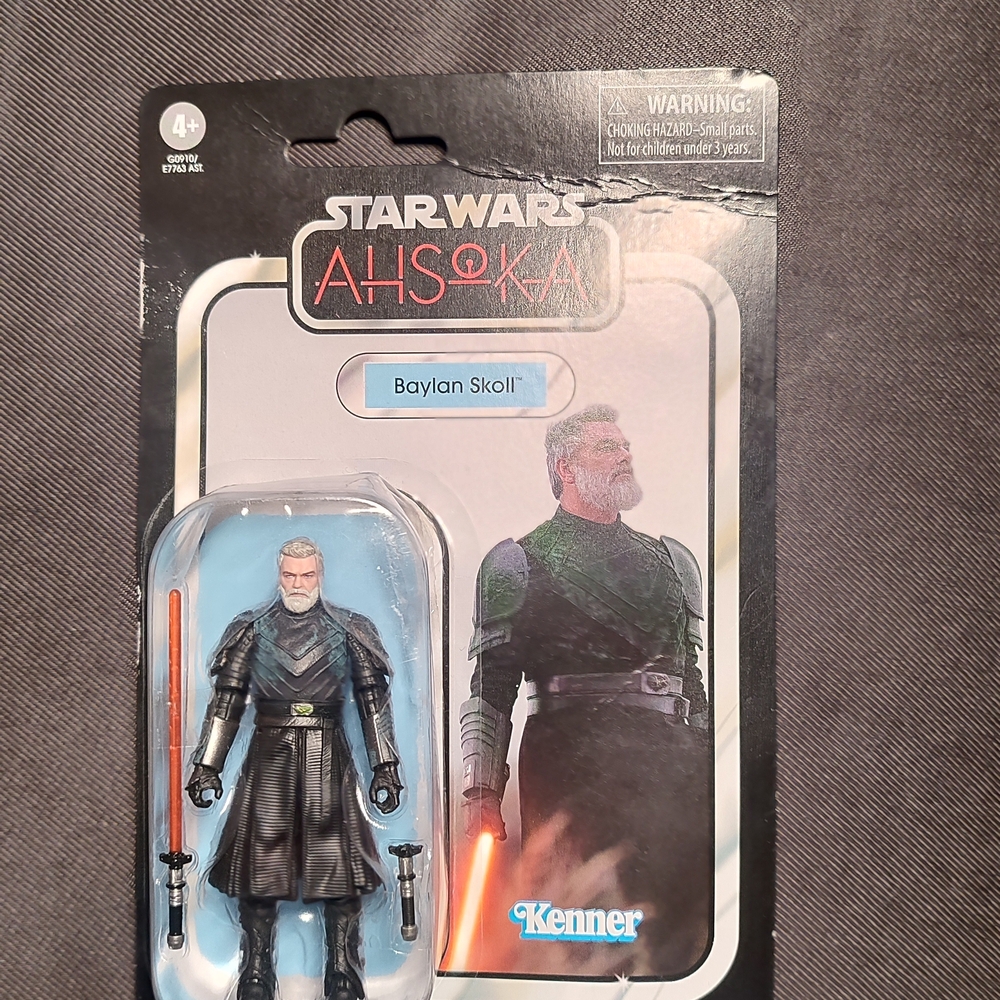 Star Wars Vintage  Ahsoka Baylan Skoll Action Figure